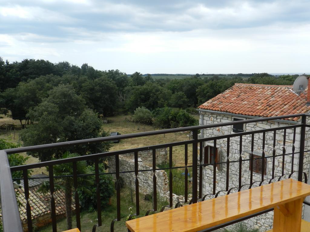 Ranch Radin Bed & Breakfast Brtonigla Exterior photo